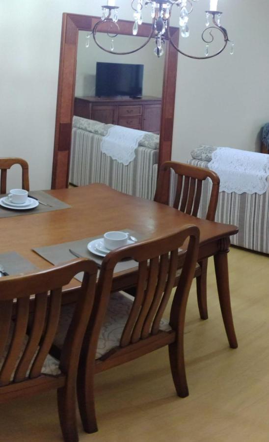 Apartamento Ensolarado no Centro de Gramado Exterior foto